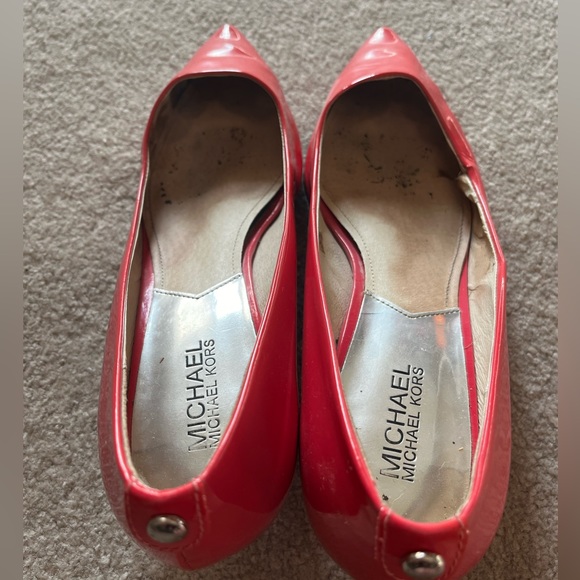 Michael Kors hot pink patent pumps. Size 10. Like new. - Picture 2 of 4